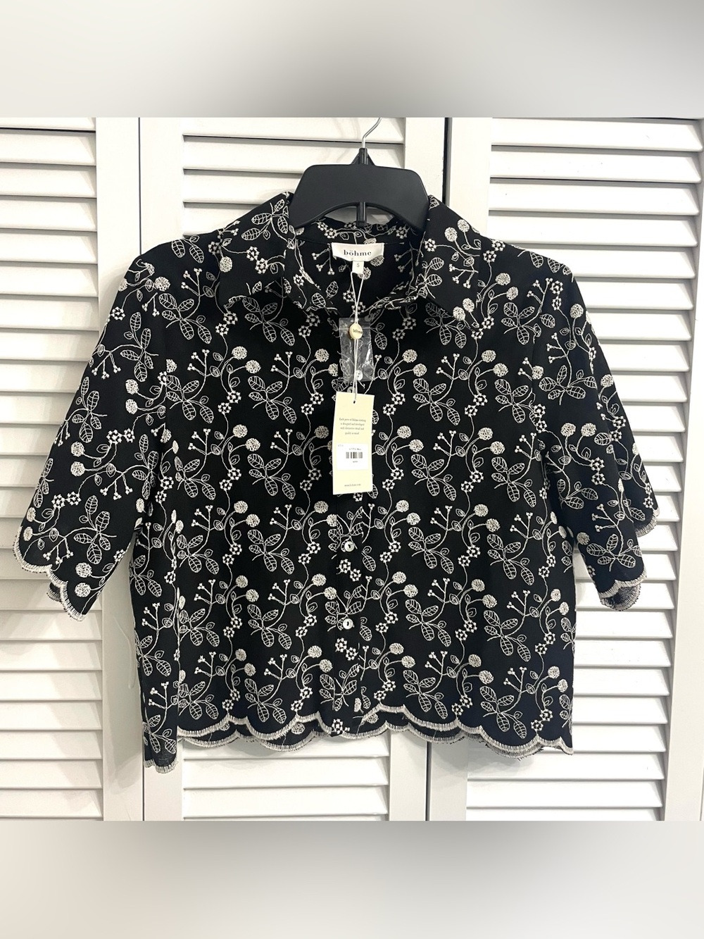 NWT Bohme Sz S Black White Embroidered Button Up Boxy Crop Top Scalloped Edge